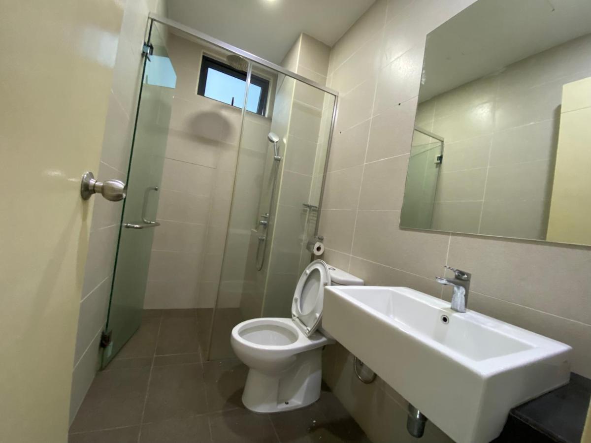 Atlantis Residences Seaview I Poolview Free Wi-fi Parking Apartment