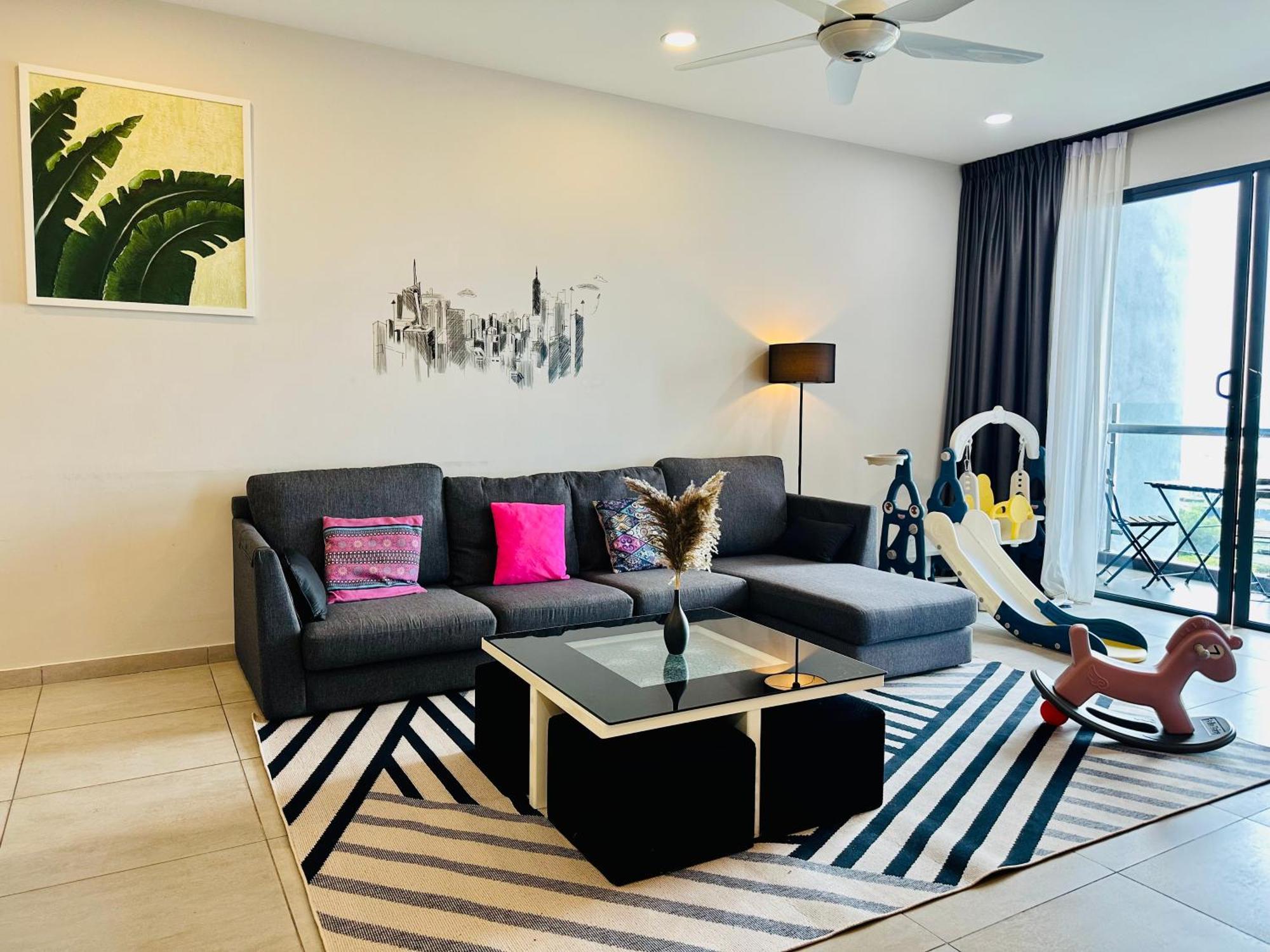 Atlantis Residences Seaview I Poolview Free Wi-fi Parking Apartment Malacca